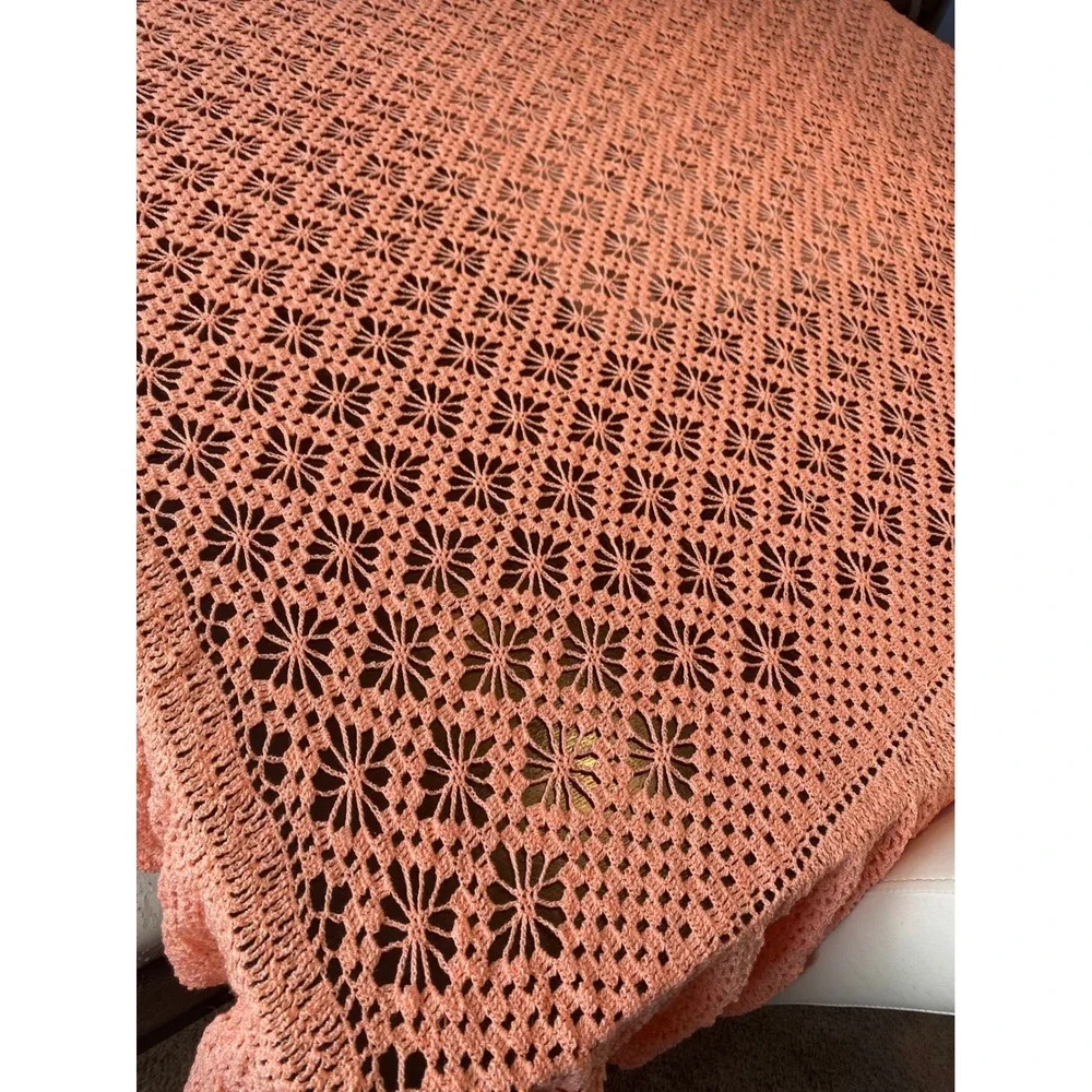 Vintage Handmade Crochet Lace Tablecloth Peach Coral Starburst Floral 56x56